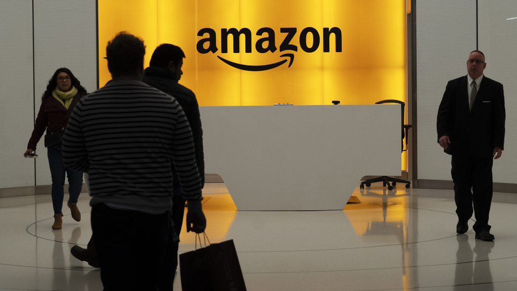 Amazon уволит 9 тысяч сотрудников