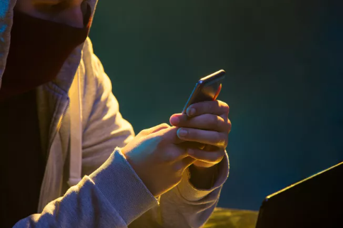 Мошенники стали представляться сотрудниками ПВЗ маркетплейсов Мошенники стали представляться сотрудниками ПВЗ маркетплейсов