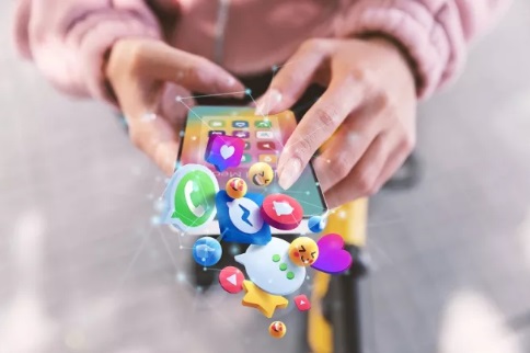 Первые лица бизнеса в зеркале соцсетей: стратегия молчания и переход в Telegram Первые лица бизнеса в зеркале соцсетей: стратегия молчания и переход в Telegram