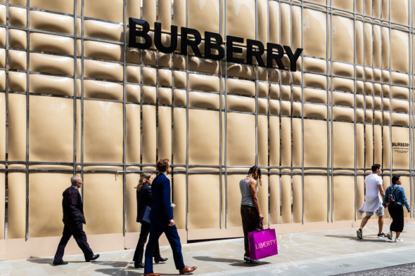 Burberry ведет поиск преемника на пост главы компании Burberry ведет поиск преемника на пост главы компании