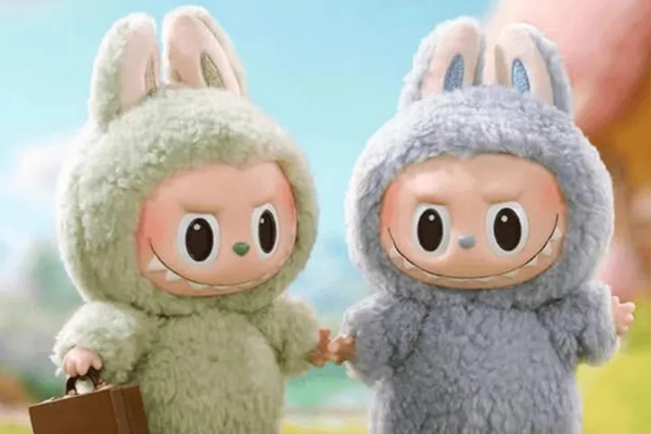 В России резко подешевели плюшевые игрушки-монстры Лабубу В России резко подешевели плюшевые игрушки-монстры Лабубу